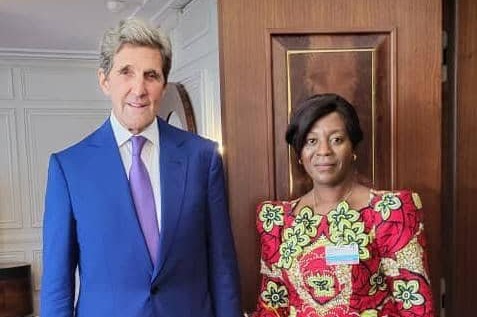 La Ministre Soudan-Nonault s’est entretenue avec l’envoyé spécial du Président des États Unis pour le climat John Kerry.