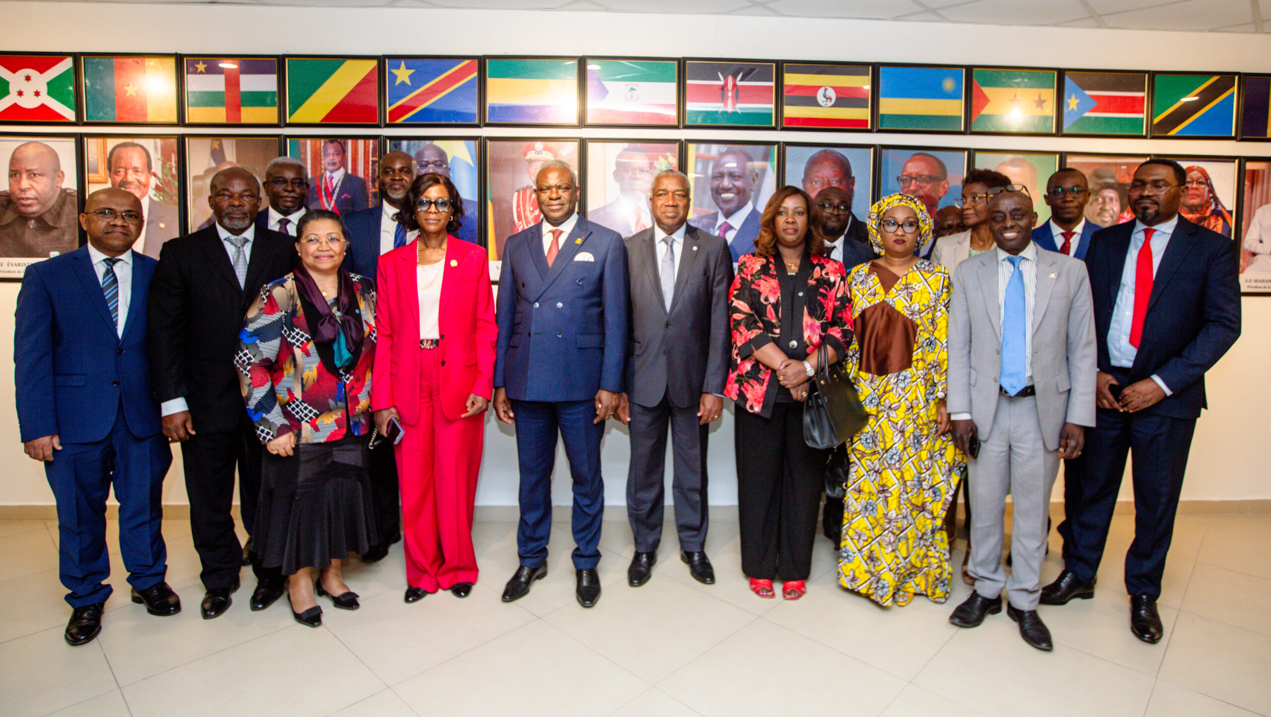 Le Premier Ministre, Chef du Gouvernement de la République du Congo, Anatole Collinet MAKOSSO visite le siège de la CCBC